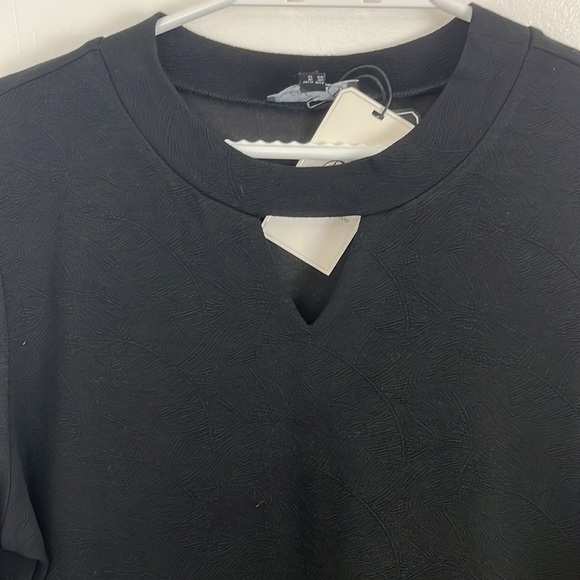 Smashed Lemon NWT Black Dress W/Gold Buttons - Picture 5 of 8